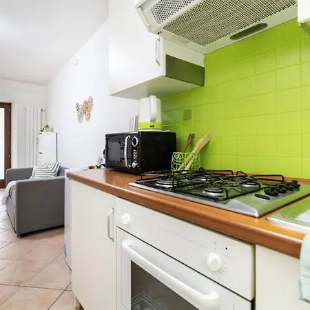 House - Centro Casa Indipendente Con Area Esterna - Wifi 바메노