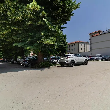House - Centro Casa Indipendente Con Area Esterna - Wifi 펜션