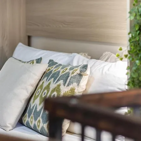 House - Centro Casa Indipendente Con Area Esterna - Wifi 펜션