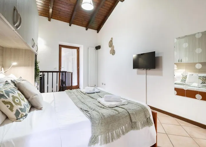 House - Centro Casa Indipendente Con Area Esterna - Wifi Σπίτι διακοπών *