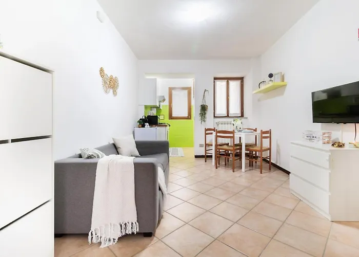 House - Centro Casa Indipendente Con Area Esterna - Wifi Σπίτι διακοπών *